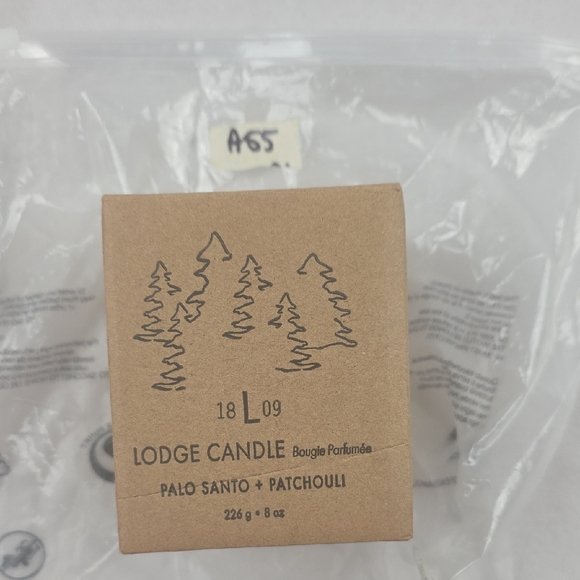 NWOT Free People 1809 Lodge Candle Palo Santo + Patchouli 8oz  A55 - Picture 3 of 3